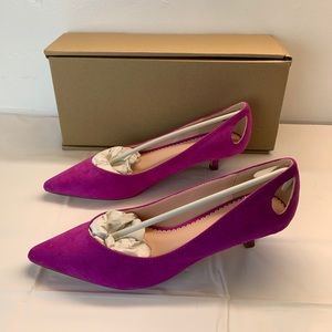 NIB JOURNEE Collection Goldie Kitten Heel - Sz 7.5